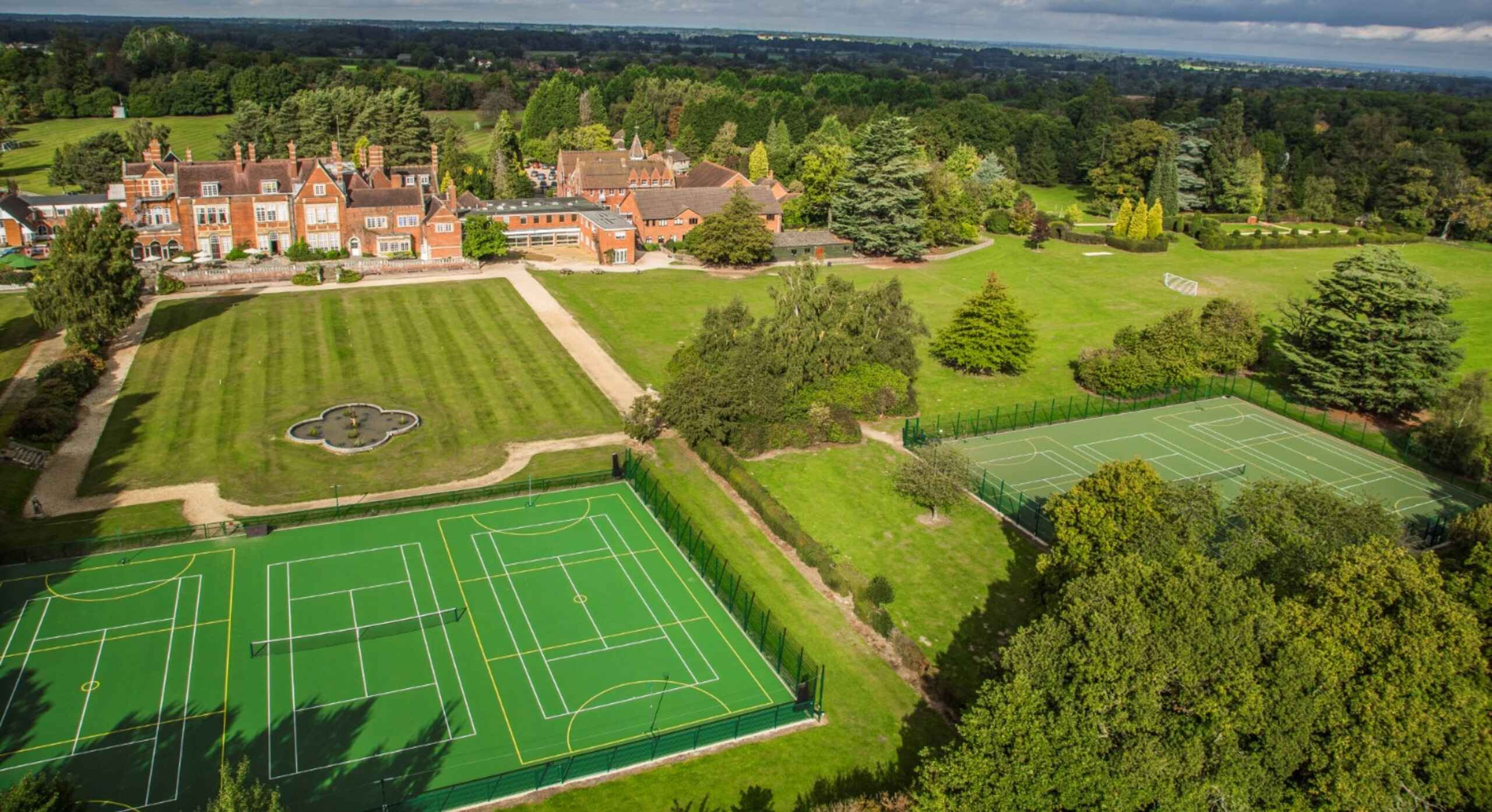 Sherfield School Grounds